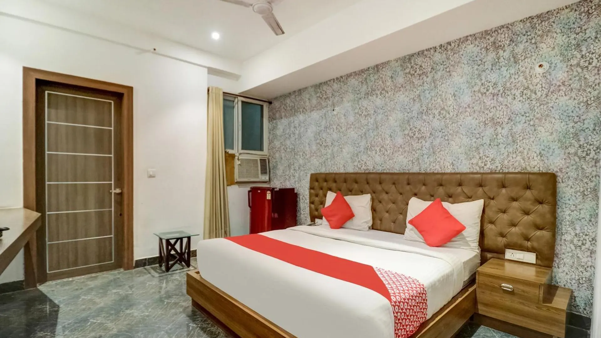 Hotel O The Glory Hotel New Delhi